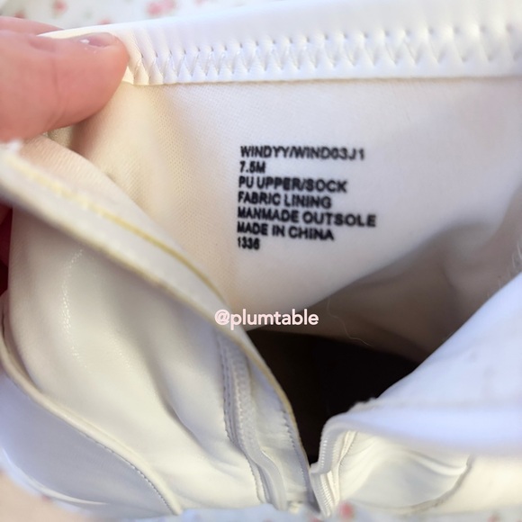 Madden Girl White Heeled Boots - Picture 4 of 5